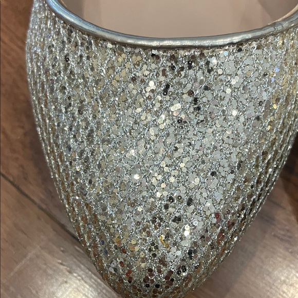 Mix No. 6 Women's Sparkling Silver Flats - Picture 3 of 10